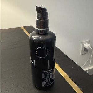 REVERIE anti frizz leave in treatment - NWT